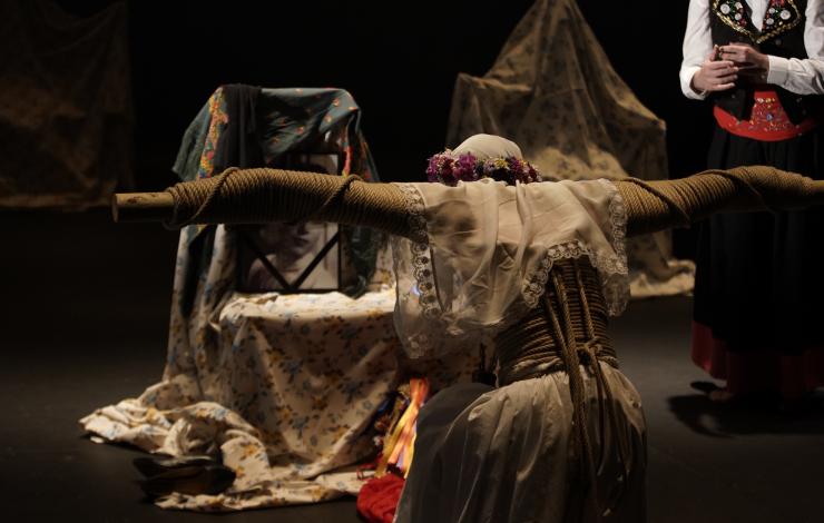 Una costilla sobre la mesa : Madre | La Colline théâtre national